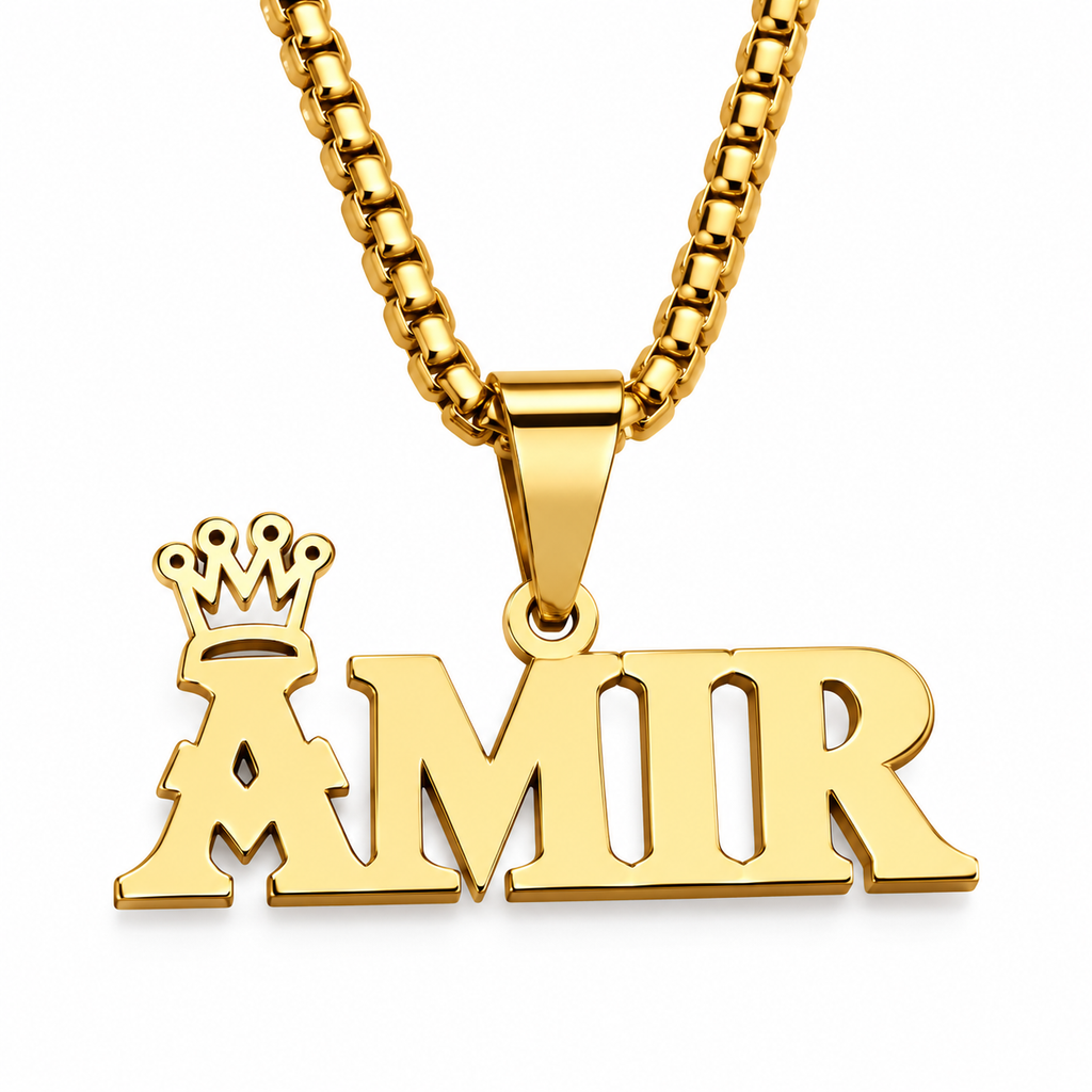 Collier ROI doré personnalisé avec le prénom Amir et motif couronne fond blanc