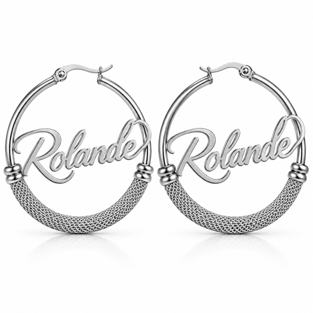 Boucles d’oreilles AUDACE argenté créoles personnalisées avec prénom Rolande fond blanc