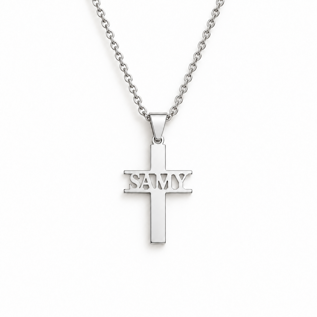 Collier croix avec prénom personnalisé enfant – modèle REPÈRE fond blanc argenté
