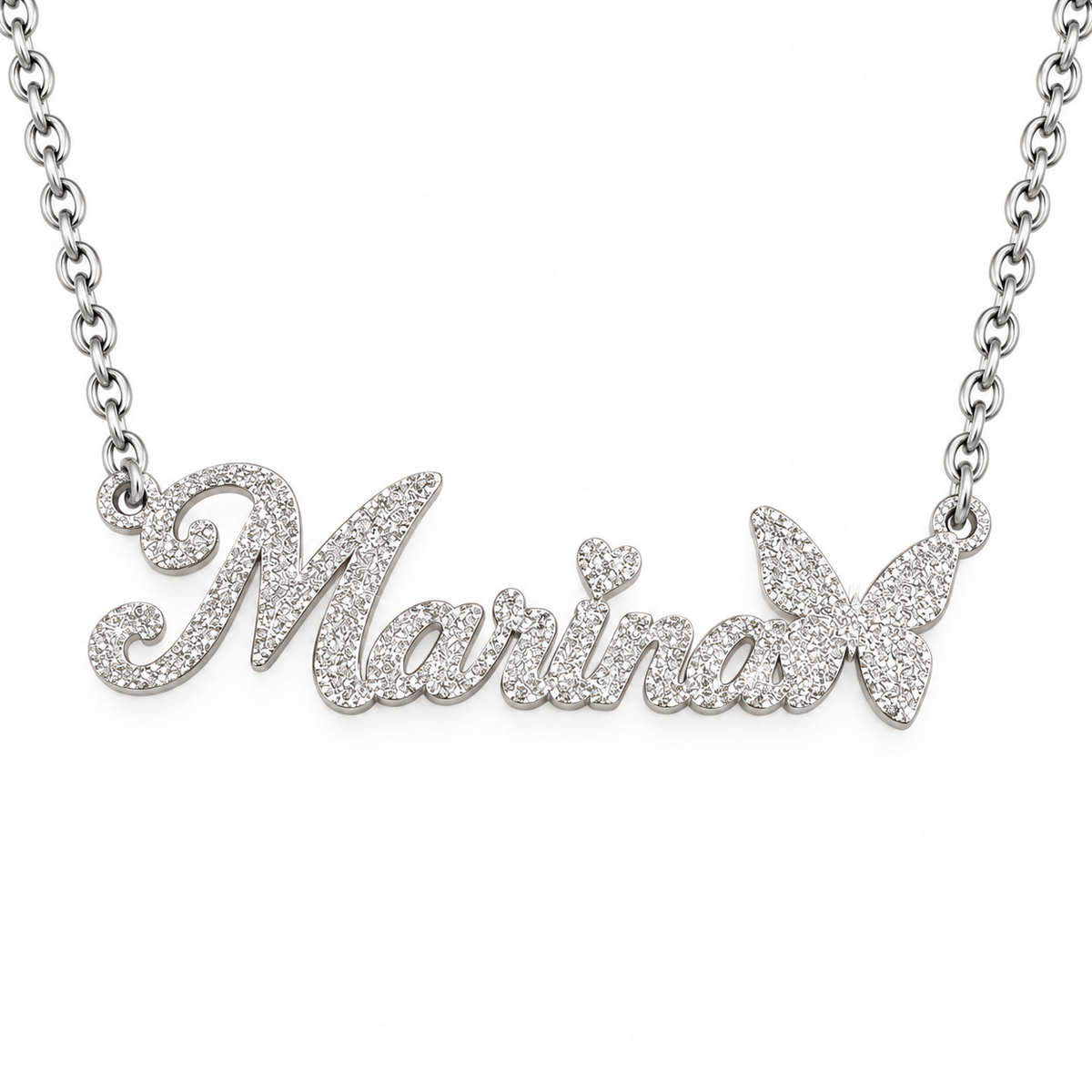 Collier prénom personnalisé fille avec cœur et papillon – SCINTILLANTE argenté fond blanc