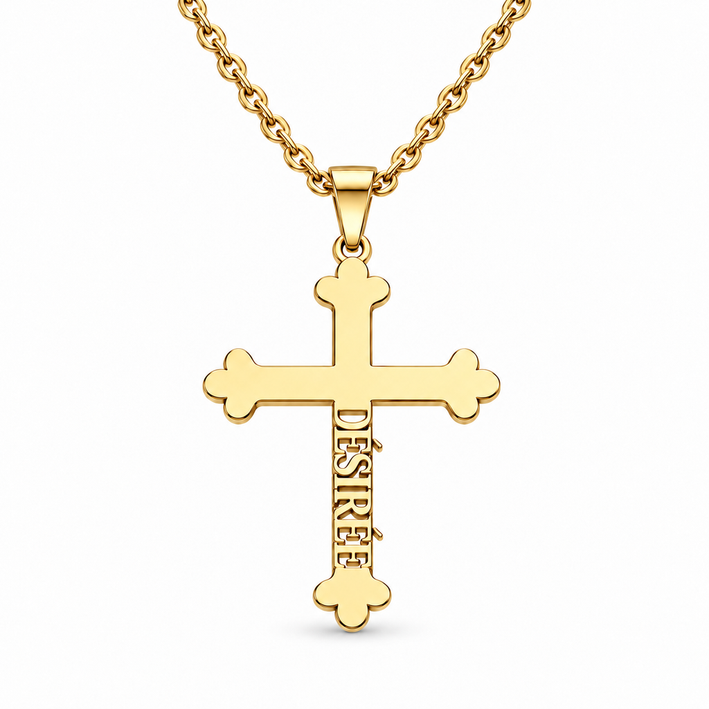 Collier croix ÉLÉVATION doré avec prénom personnalisé intégré verticalement fond blanc