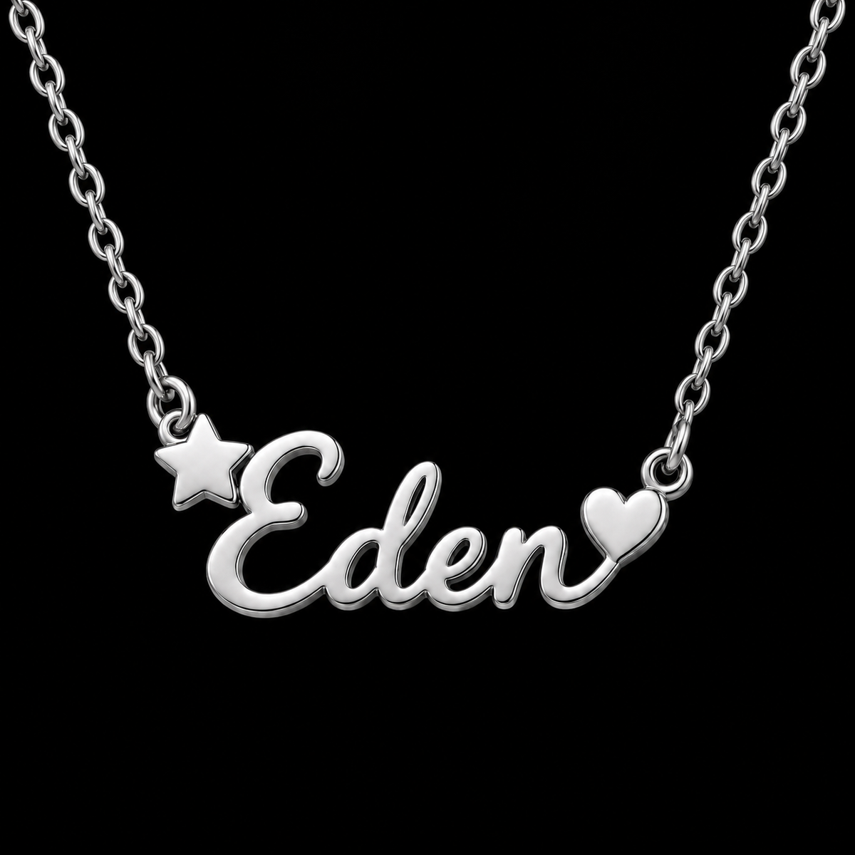 Collier prénom personnalisé enfant avec étoile et cœur – TRÉSOR fond noir argenté
