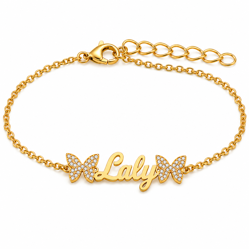 Bracelet prénom personnalisé fille avec deux papillons scintillants – modèle Laly fond blanc doré